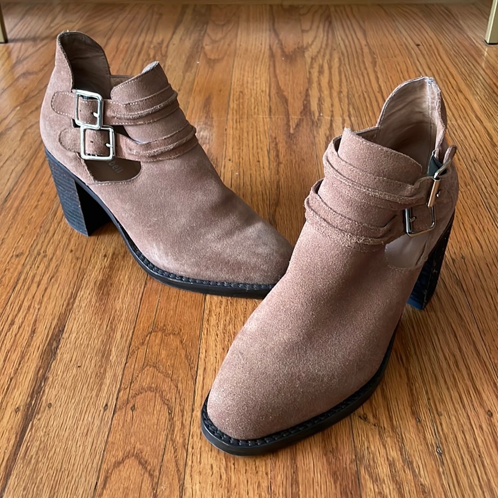 Jeffrey Campbell Ankle Boots 8